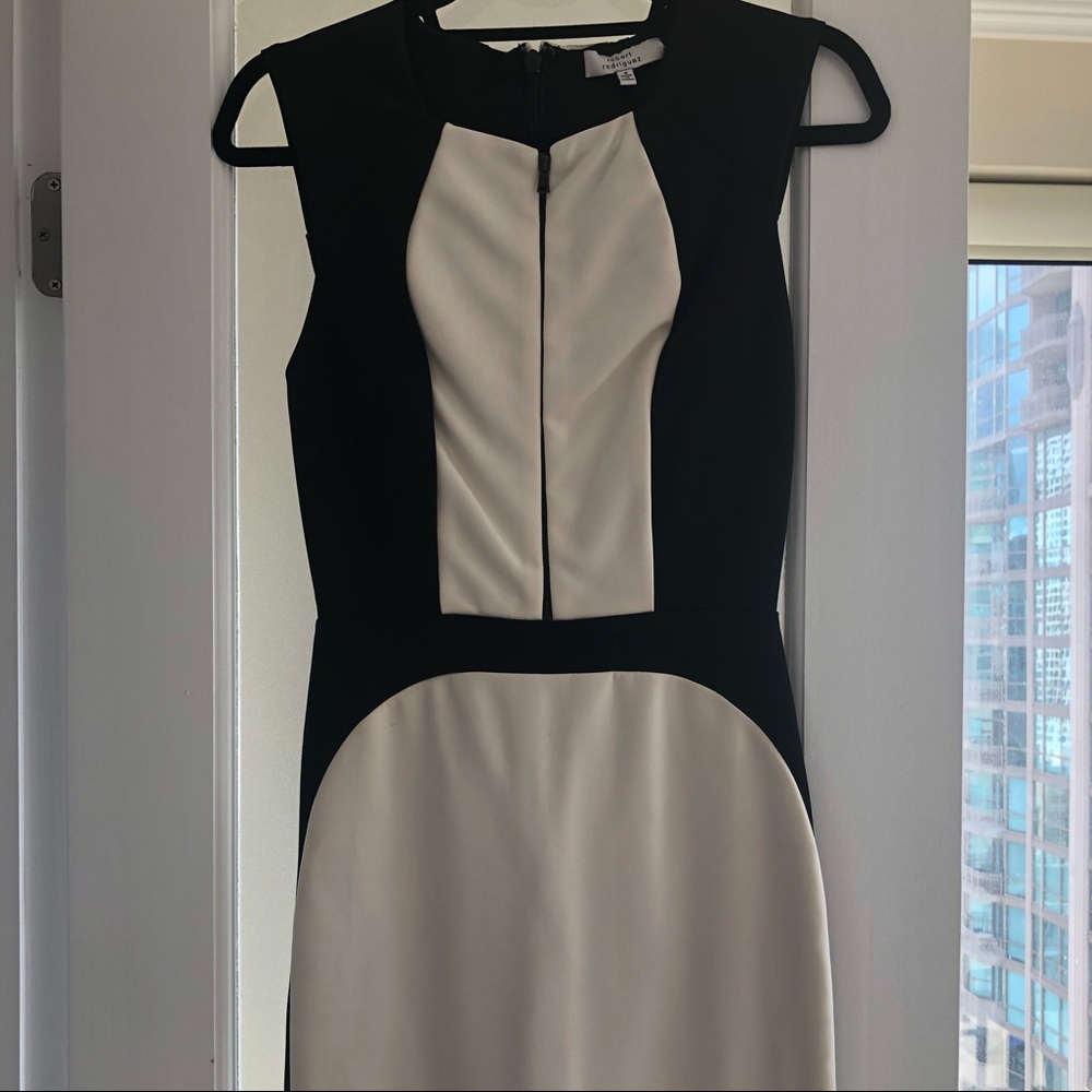 Dress - Picture 2 of 4
